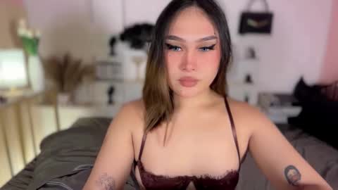 Queen Eva Mazikeen online show from 03/19/26, 10:36