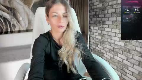 Eva online show from 09/13/25, 10:20