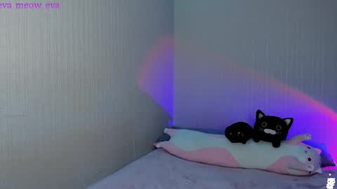 eva_meow_eva online show from 12/21/24, 10:19