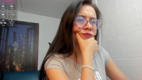 Eva  online show from 09/30/25, 09:53