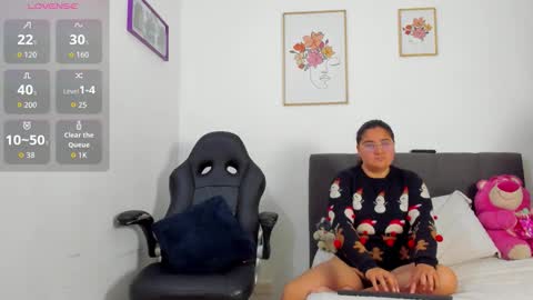 Snapshot of eva_mia_ chatting on 12/22/25, 11:07 Eva y Mia online show from 12/22/25, 11:07