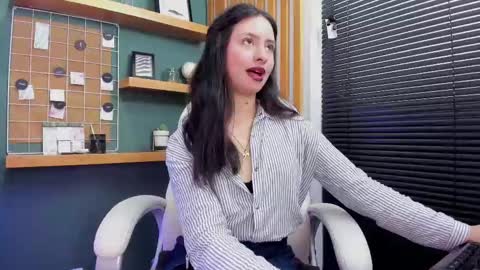 eva_monet online show from 11/15/25, 03:52