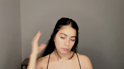 eva_monn online show from 06/02/26, 12:23