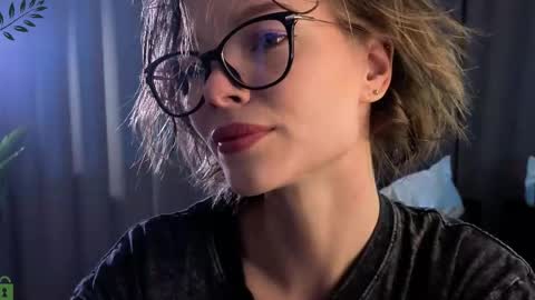 Eva online show from 09/27/25, 04:34