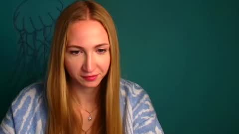 Snapshot of eva_oliviaa chatting on 10/04/25, 05:33 Eva online show from 10/04/25, 05:33