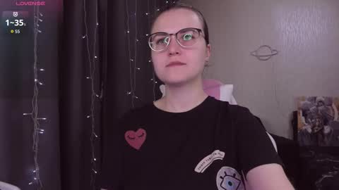 Eva online show from 10/15/25, 10:26