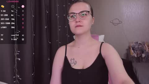 Snapshot of eva_orchid chatting on 11/12/25, 10:48 Eva online show from 11/12/25, 10:48