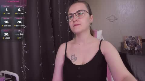 Snapshot of eva_orchid chatting on 11/14/25, 10:14 Eva online show from 11/14/25, 10:14