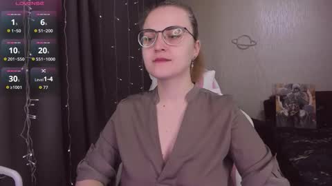 Snapshot of eva_orchid chatting on 12/16/25, 11:15 Eva online show from 12/16/25, 11:15