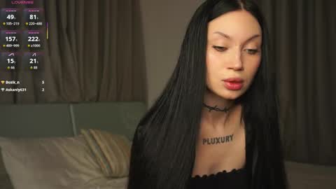 Snapshot of eva_pixie chatting on 10/16/25, 02:18 Eva online show from 10/16/25, 02:18