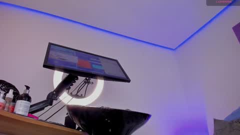 Snapshot of eva_rain chatting on 11/26/25, 04:13 Eva online show from 11/26/25, 04:13