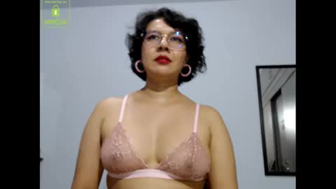 Snapshot of eva_rain01 chatting on 12/09/24, 07:07 Eva online show from 12/09/24, 07:07