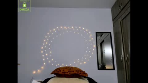 Snapshot of eva_rain01 chatting on 01/28/25, 06:49 Eva online show from 01/28/25, 06:49