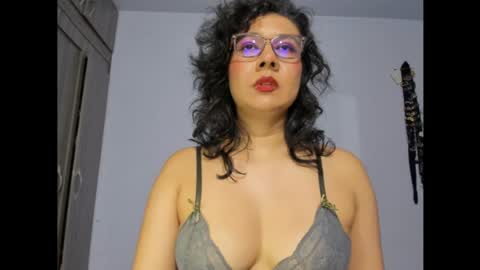 Eva online show from 07/27/26, 10:39