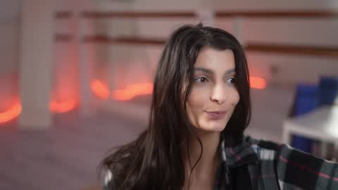 EVA  online show from 01/03/25, 08:54