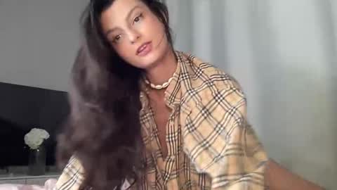 EVA  online show from 10/24/25, 03:30