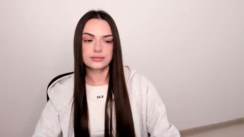 Snapshot of eva_rossee_ chatting on 02/12/25, 06:30 Eva online show from 02/12/25, 06:30