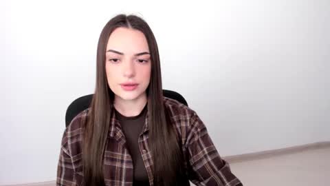 Snapshot of eva_rossee_ chatting on 03/03/25, 09:55 Eva online show from 03/03/25, 09:55