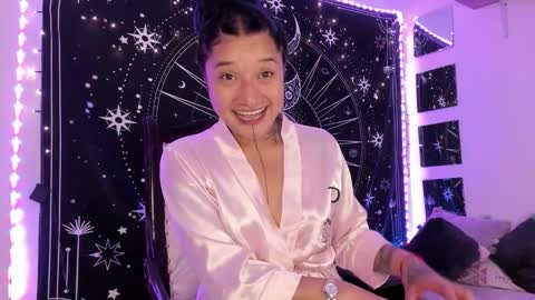 Eva  online show from 09/18/25, 06:15