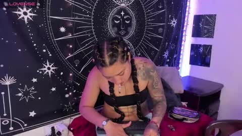 Eva  online show from 10/15/25, 08:03