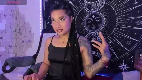 Eva  online show from 11/05/25, 08:25