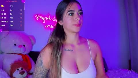 Snapshot of eva_shinee_ chatting on 10/01/25, 12:00 Eva Shinee online show from 10/01/25, 12:00