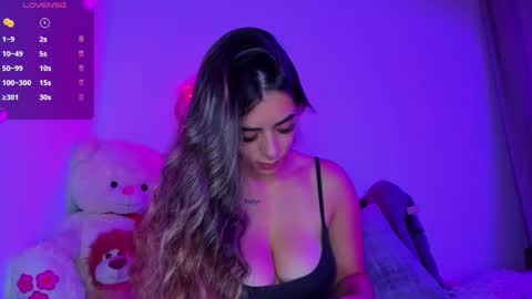 Snapshot of eva_shinee_ chatting on 10/09/25, 11:52 Eva Shinee online show from 10/09/25, 11:52