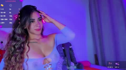 Snapshot of eva_shinee_ chatting on 10/17/25, 10:40 Eva Shinee online show from 10/17/25, 10:40