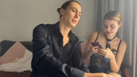 Snapshot of eva_simon__ chatting on 05/06/26, 04:30 eva_simon__ online show from 05/06/26, 04:30