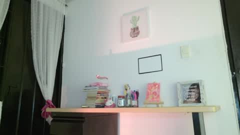 Snapshot of eva_sin18 chatting on 06/05/26, 06:52 Eva Sin online show from 06/05/26, 06:52