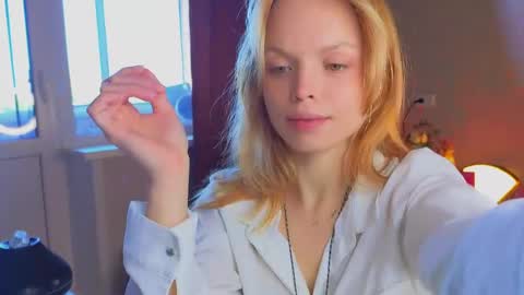 Hi there i am Eva and i wish create a nice community with you so join my Ticket Show for more pleasure online show from 05/21/26, 09:05