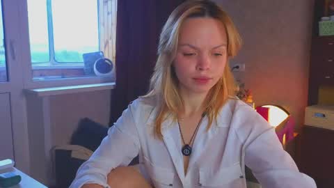 Hi there i am Eva and i wish create a nice community with you so join my Ticket Show for more pleasure online show from 05/28/26, 11:07