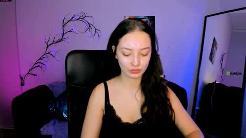 Snapshot of eva_smiith_ chatting on 11/07/25, 06:46 Eva online show from 11/07/25, 06:46