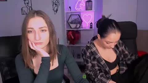 Snapshot of eva_smiith_ chatting on 11/28/25, 07:22 Eva online show from 11/28/25, 07:22