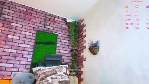Eva online show from 12/15/24, 05:13