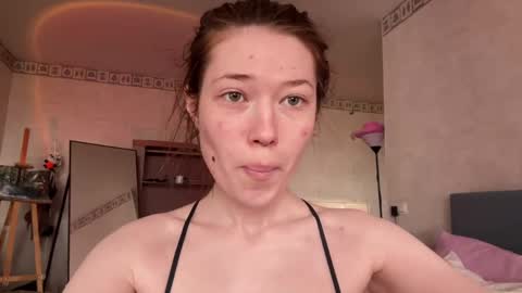 eva varnerr online show from 05/11/26, 06:41