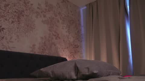 Snapshot of eva_vex chatting on 06/10/26, 02:38 Hello Im Eva online show from 06/10/26, 02:38