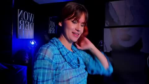 Snapshot of eva_viulet chatting on 04/14/26, 05:13 MISS EVY online show from 04/14/26, 05:13