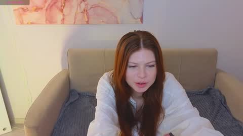 Snapshot of eva_willise chatting on 01/13/25, 01:39 Hi Im Eva new here online show from 01/13/25, 01:39