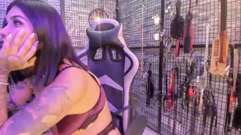 EVA INDEPENDENT MODEL online show from 06/29/26, 11:27