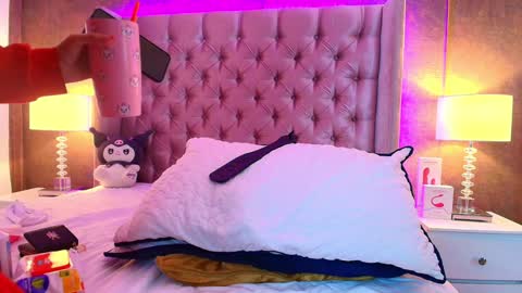 EVA CLOEE online show from 02/07/25, 04:16