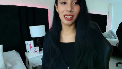 EVA CLOEE online show from 09/26/25, 04:49