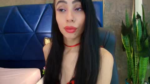 EVA CLOEE online show from 10/20/25, 12:33