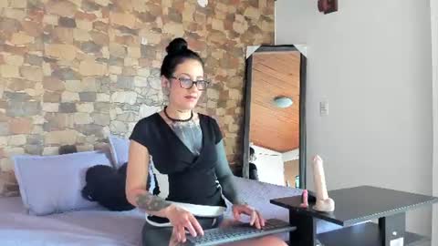 Snapshot of evaa_hall chatting on 06/09/26, 01:34 Eva online show from 06/09/26, 01:34