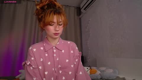 Eva online show from 09/15/25, 11:27