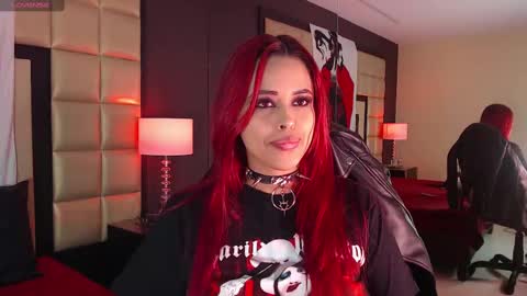 evaafoxxy_ online show from 02/18/25, 11:55