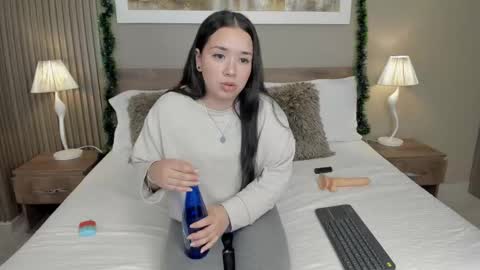 Eva  online show from 12/16/25, 08:58