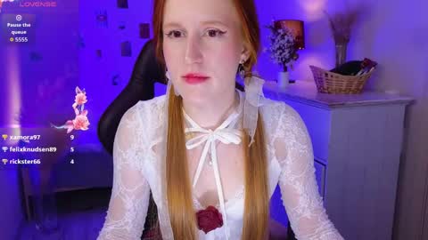 Snapshot of evabellea chatting on 06/03/26, 02:33 EvaBellea online show from 06/03/26, 02:33