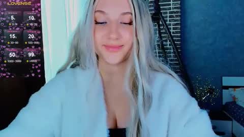 Eva  online show from 11/06/25, 06:58