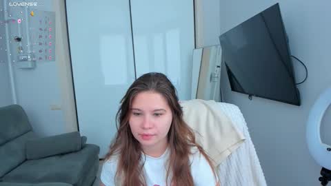 Eva online show from 10/13/25, 06:57